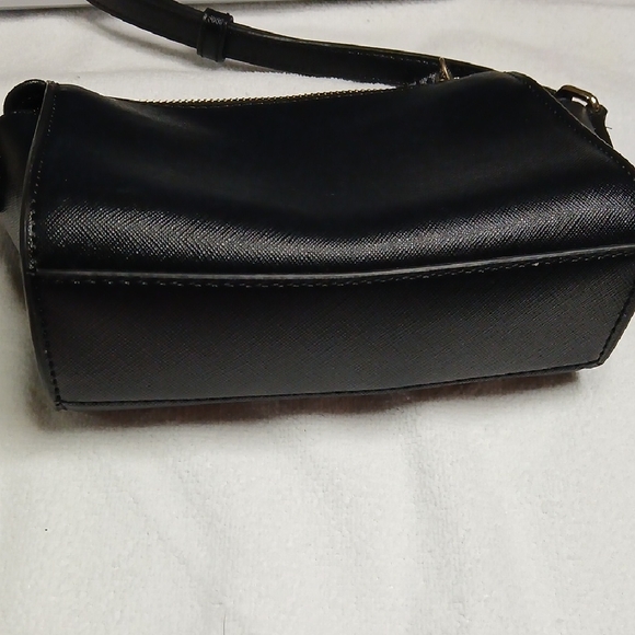 DKNY Bryant Park TZ Crossbody Bag Adjustable Strap - Picture 7 of 11